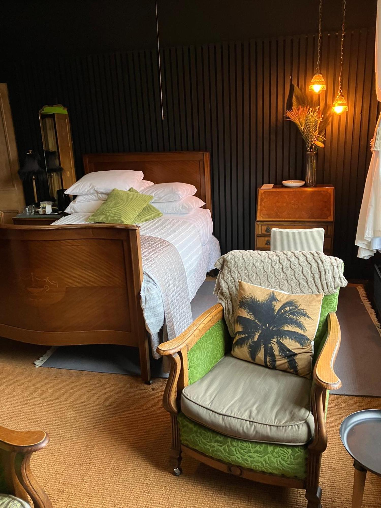 Cornerstones Guest House セール エクステリア 写真
